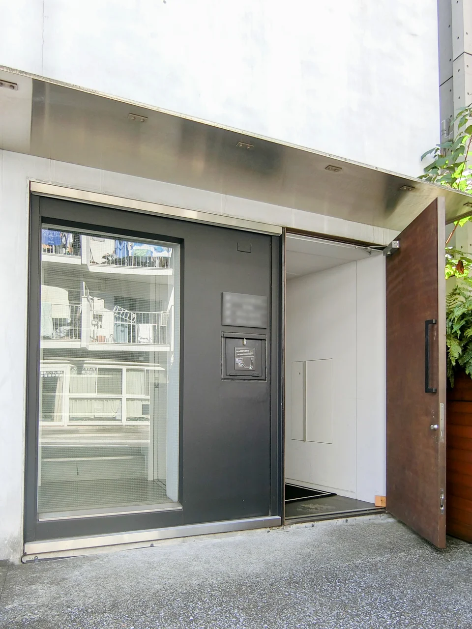 REALGATE Bldg.(リアルゲイト本社ビル) 1階2階セット エントランス 3