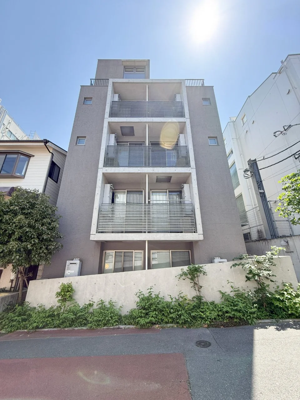 元代々木flat B1階+1階 外観 1