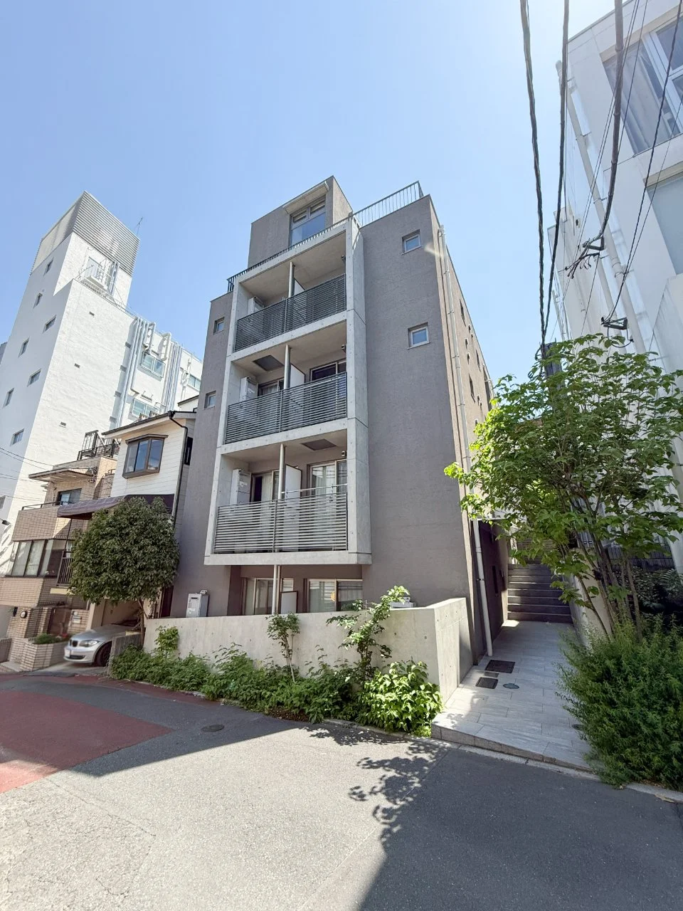 元代々木flat B1階+1階 外観 2