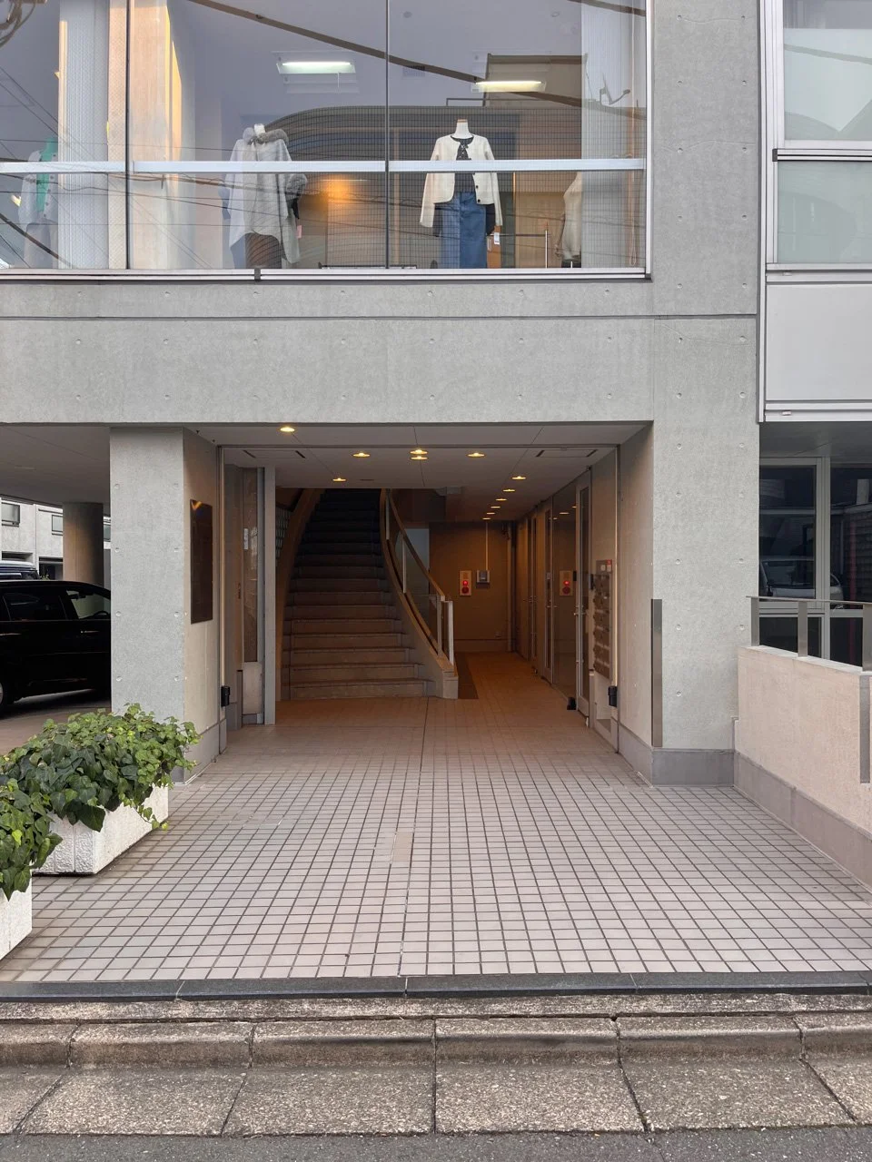 HOUSE2717 B1 エントランス 3