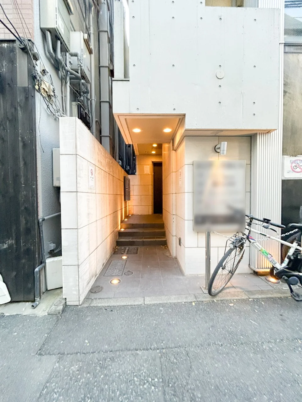 ユニデン渋谷ビル 4 エントランス 3