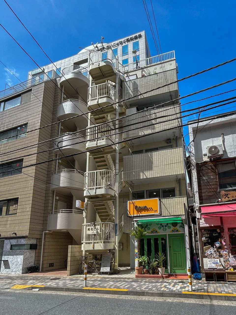 尾花ビル 3 外観 1