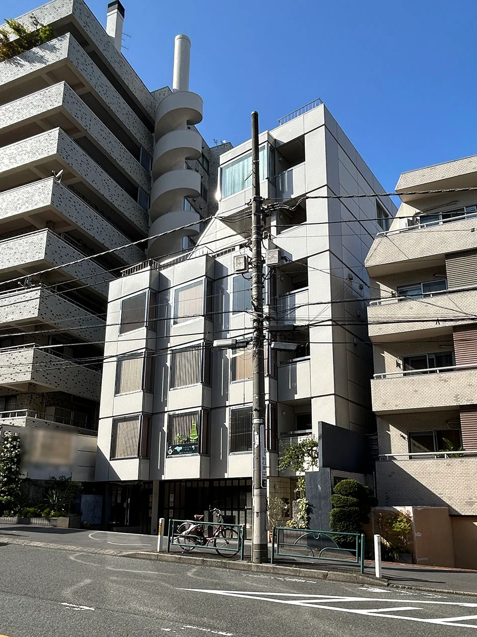 秀ビル 1 外観 2