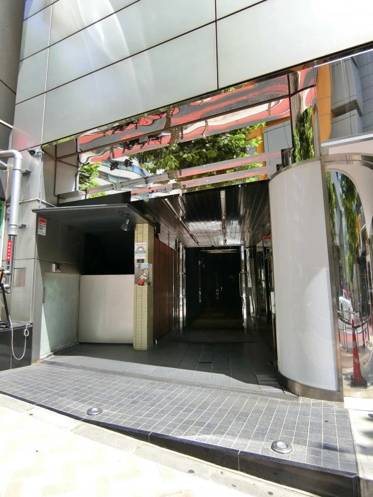渋谷市野ビル B1 エントランス 3