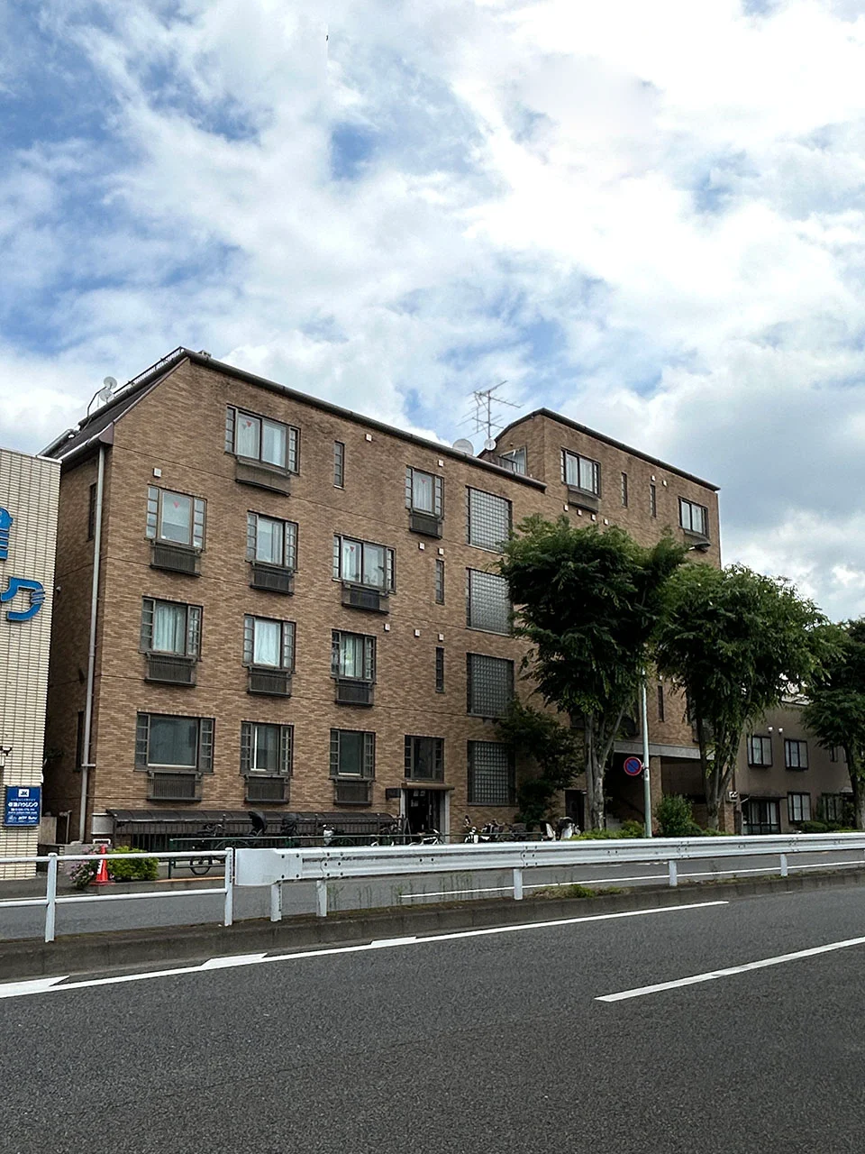 コートアネックス大山町 1 外観 2