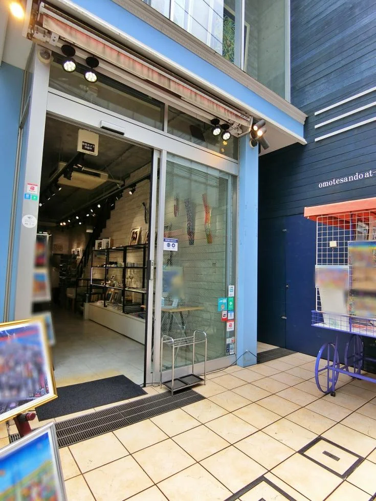 FUJIBUILDING JINGUMAE 1階・2階 セット エントランス 3