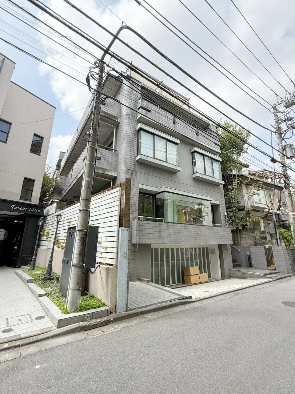 アレッシー恵比寿ビル 地下2階~地上3階一棟貸し 外観 1