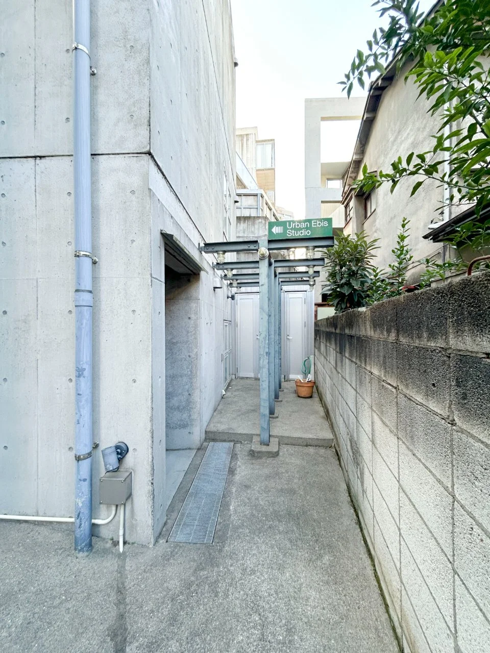 Urban EBISU Studio(アーバンエビススタジオ) 5 エントランス 3