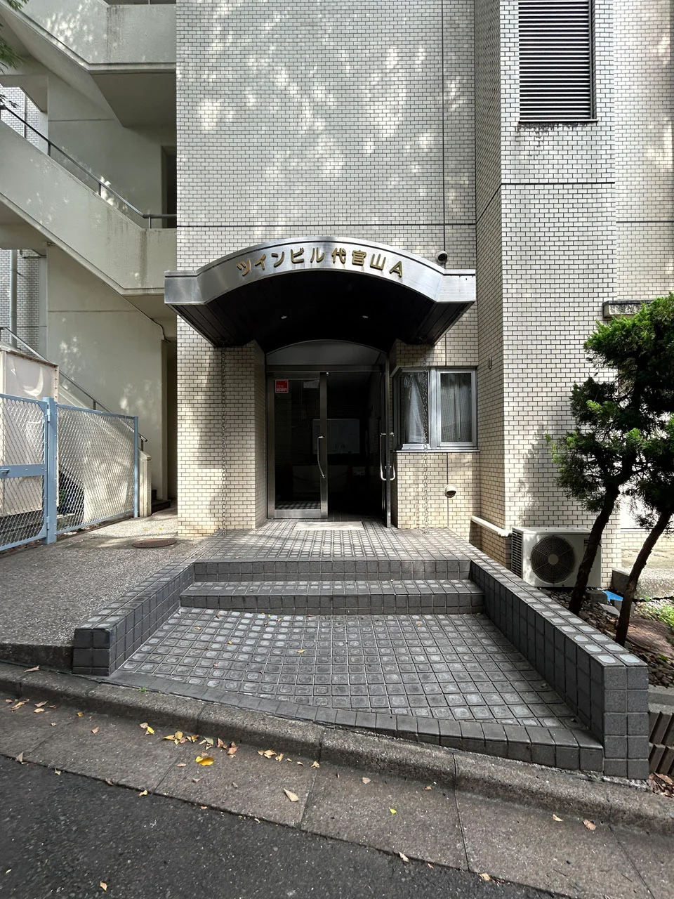 ツインビル代官山A棟 1 ビルエントランス 4