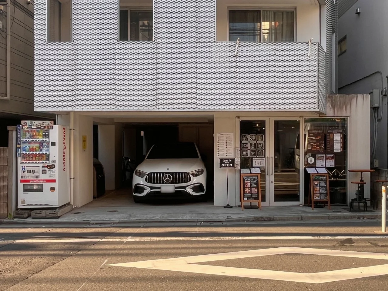 RC APARTMENT 2 エントランス 3