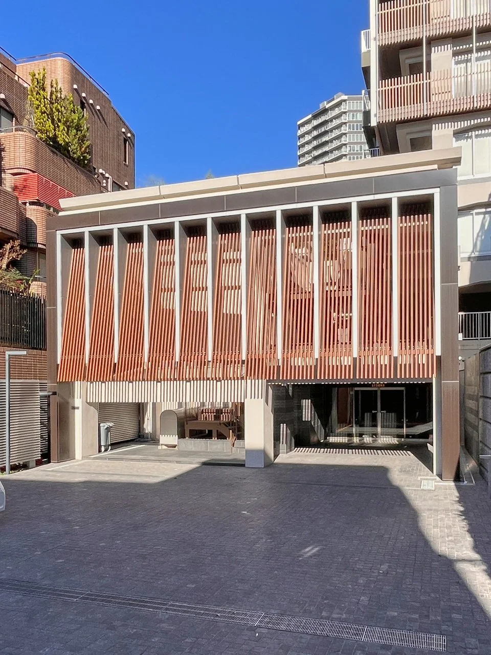LARK YOYOGI 一棟貸し 外観 2