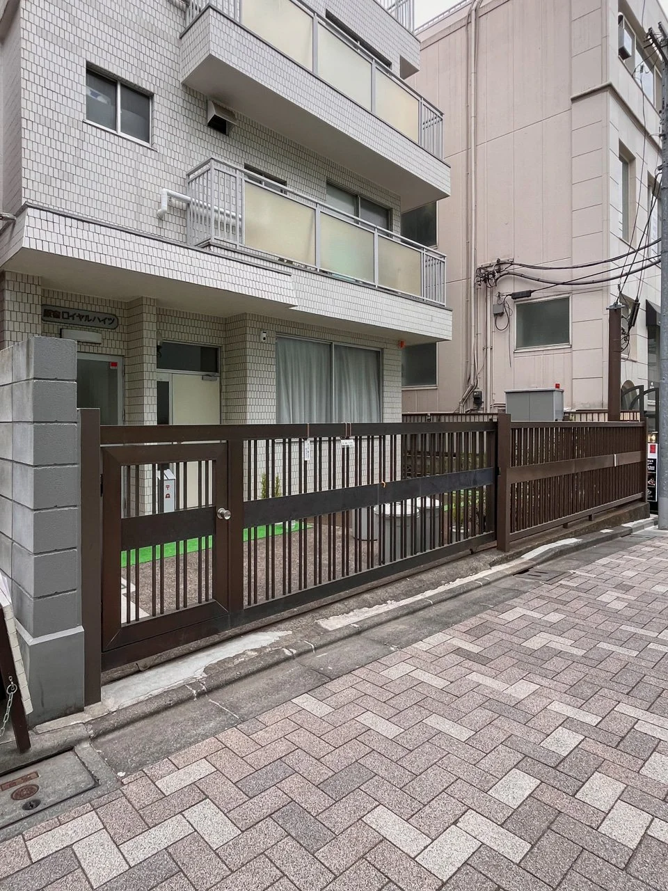 原宿ロイヤルハイツ 3 エントランス 3
