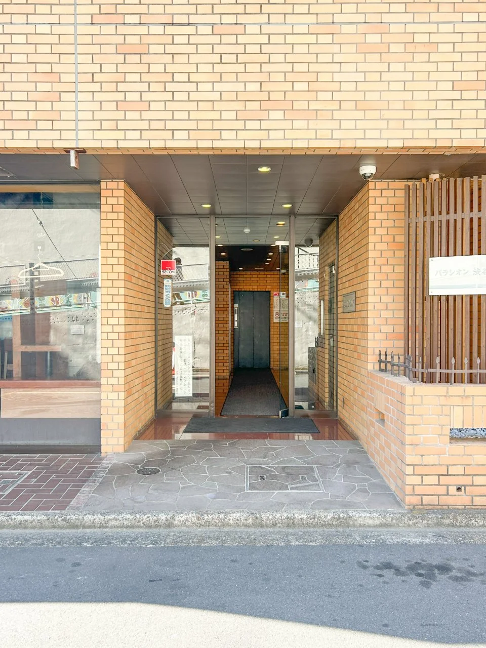 パラシオン渋谷ビル 2 エントランス 3