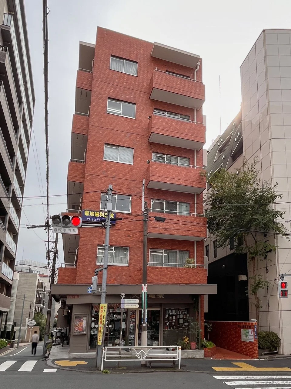 アン・クロイワビル 3 オフィスビル外観 2