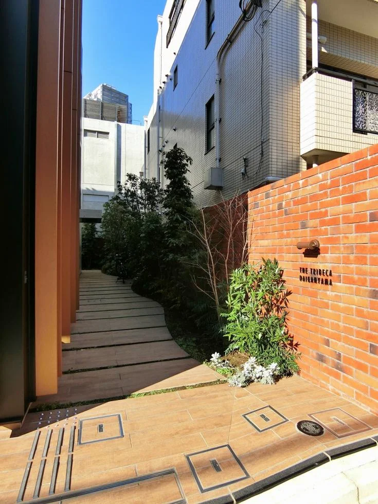 ザ・トライベッカ代官山(THE TRIBECA DAIKANYAMA) 地下1階~2階セット エントランス 3