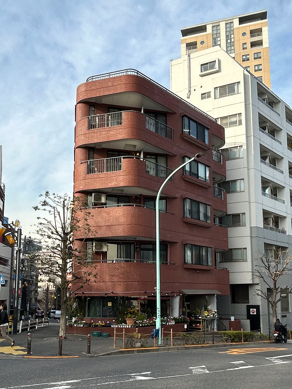 貸事務所 4 オフィスビル外観 2