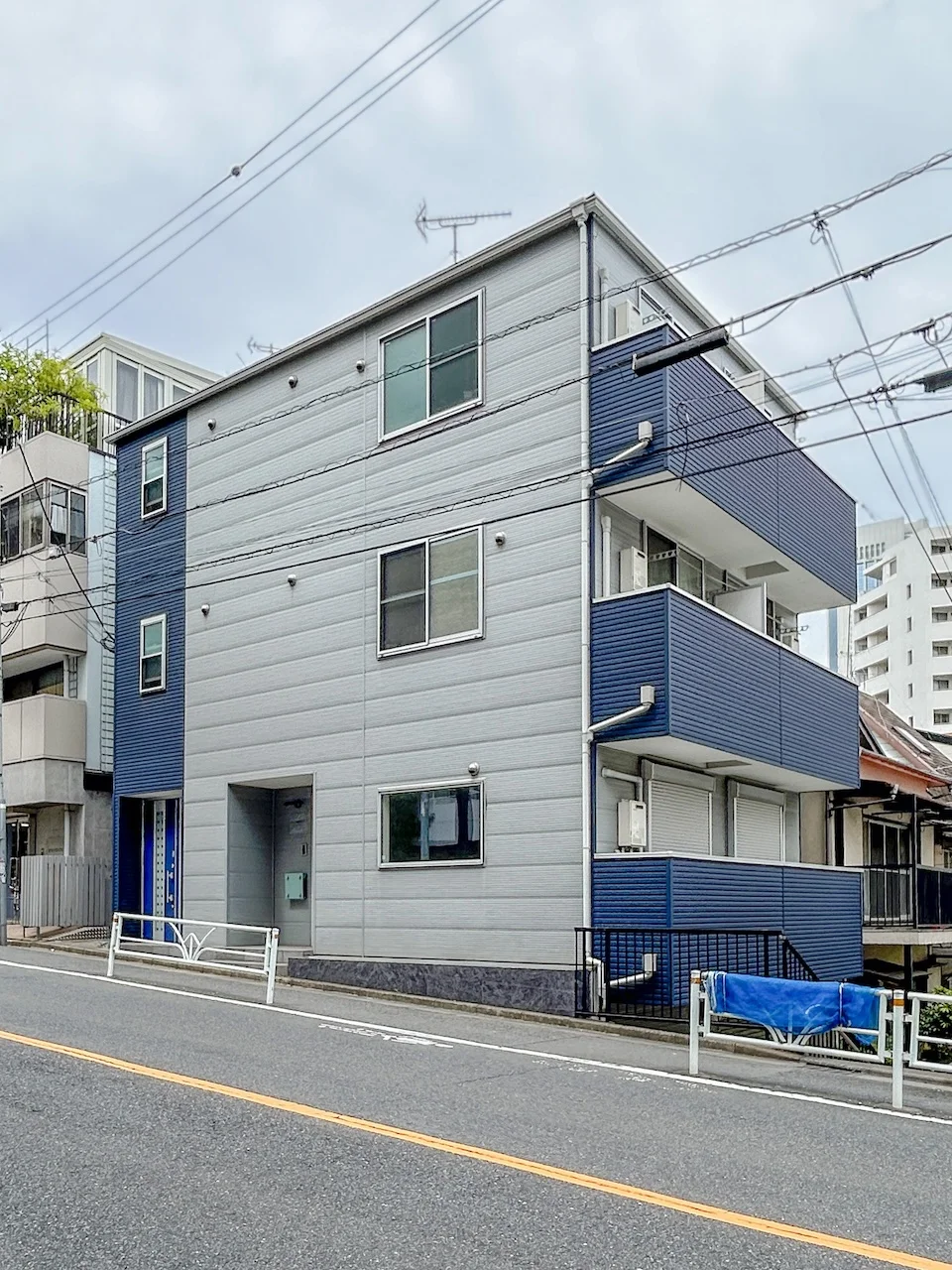 セレクト初台 1階・2階 外観 1