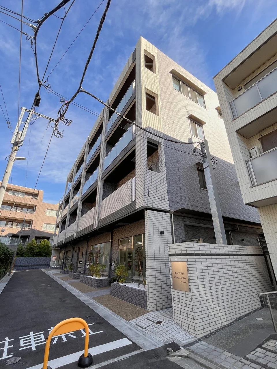 メゼリテ表参道 1 オフィスビル外観 2