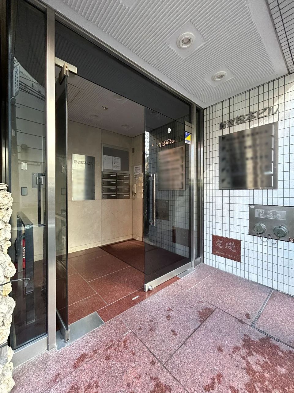 新宿松本ビル 6 ビルエントランス 6