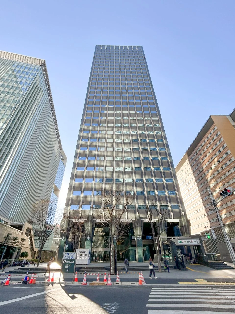 新宿マインズタワー 26 オフィスビル外観 2
