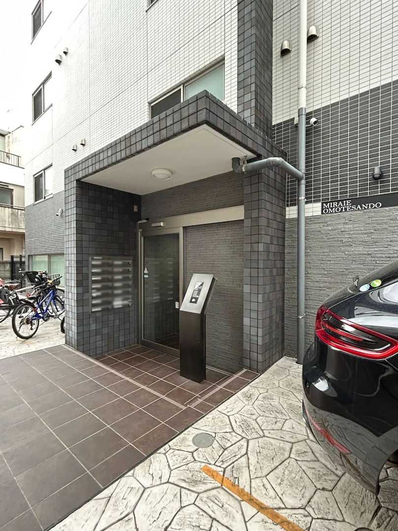 ミライエ表参道 1 エントランス 3