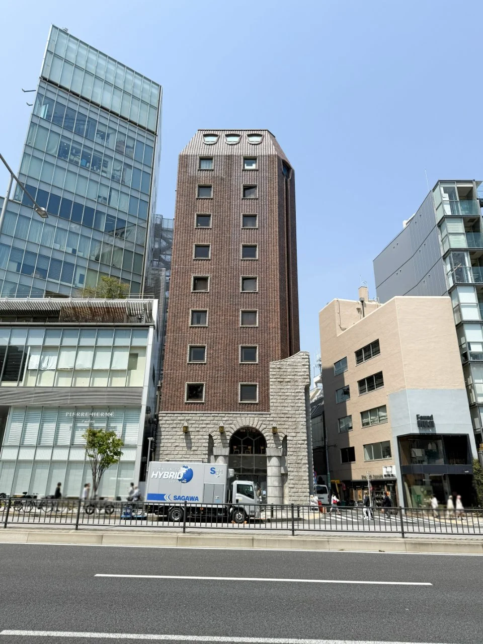 テラアシオス青山ビル 6 オフィスビル外観 2
