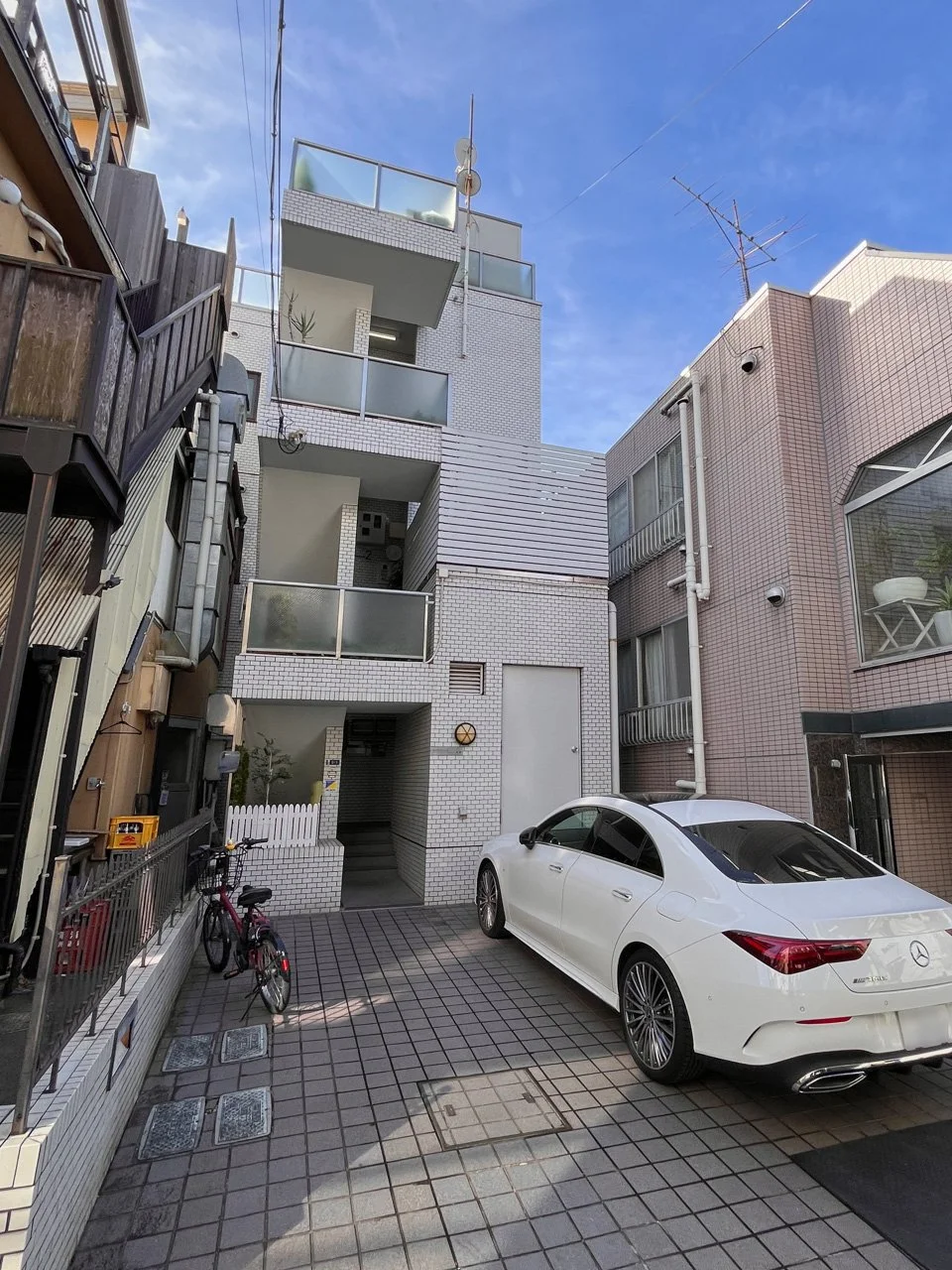 神宮前351ビル B1 外観 1