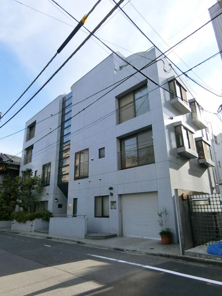 青山Kハイツ 3 オフィスビル外観 1