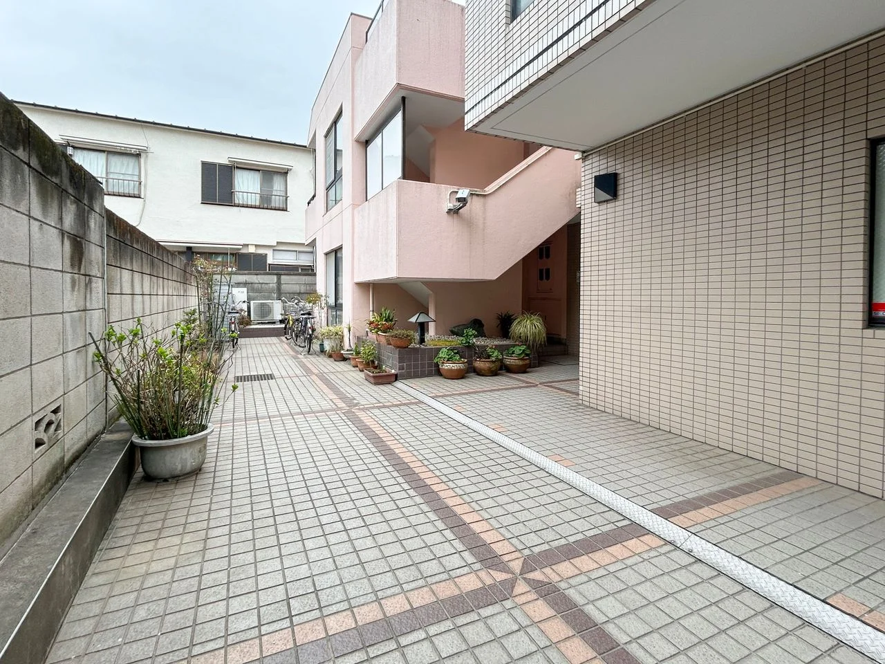インフィニート表参道 2 エントランス 4