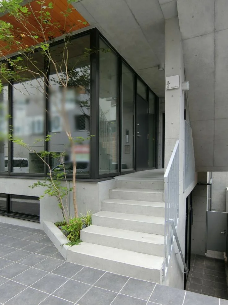藤屋Jingumae B1 エントランス 4