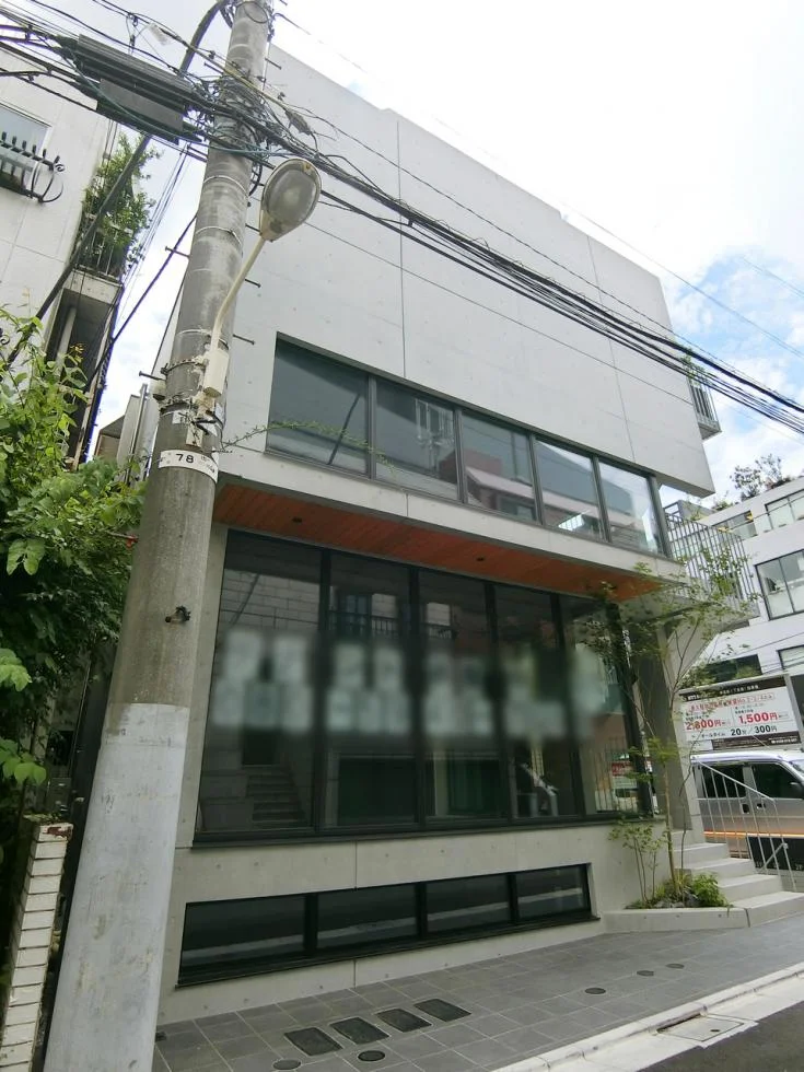 藤屋Jingumae B1 外観 2