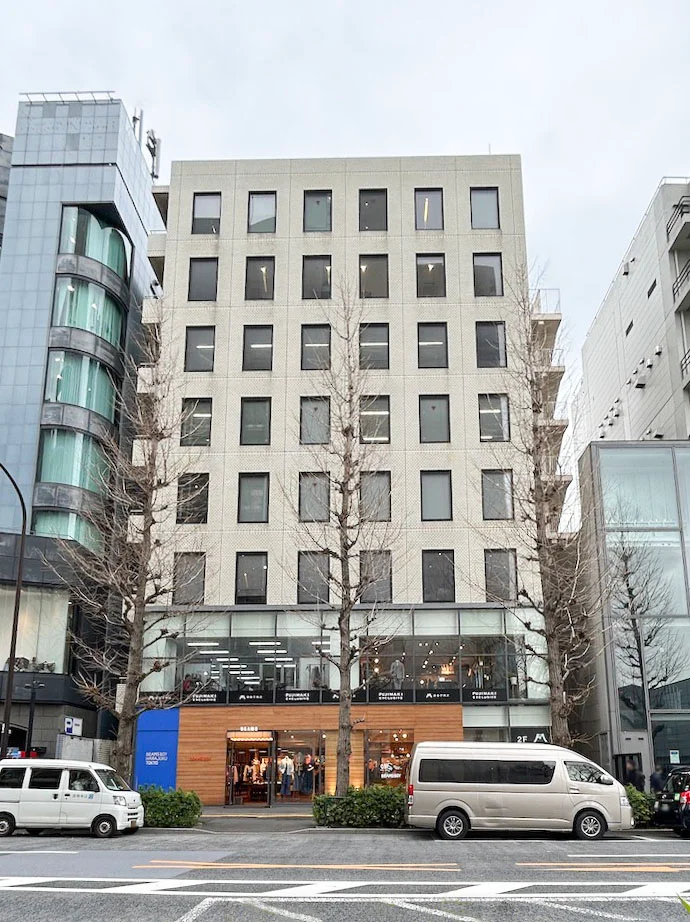 エスラ原宿ビル 3 オフィスビル外観 1