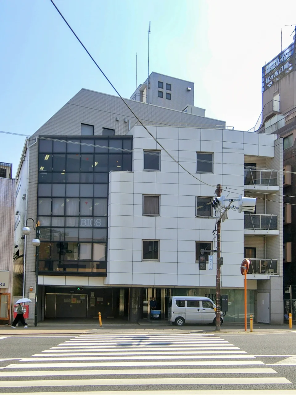 山崎ビル 1階・3階一括貸し 外観 1