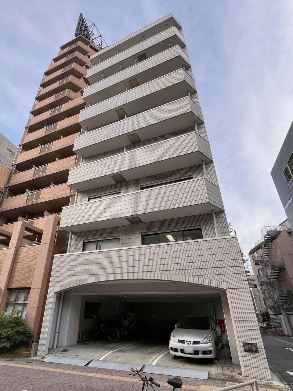 遠山ビル