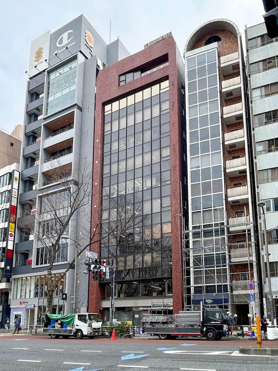 越一ビル 9 オフィスビル外観 2