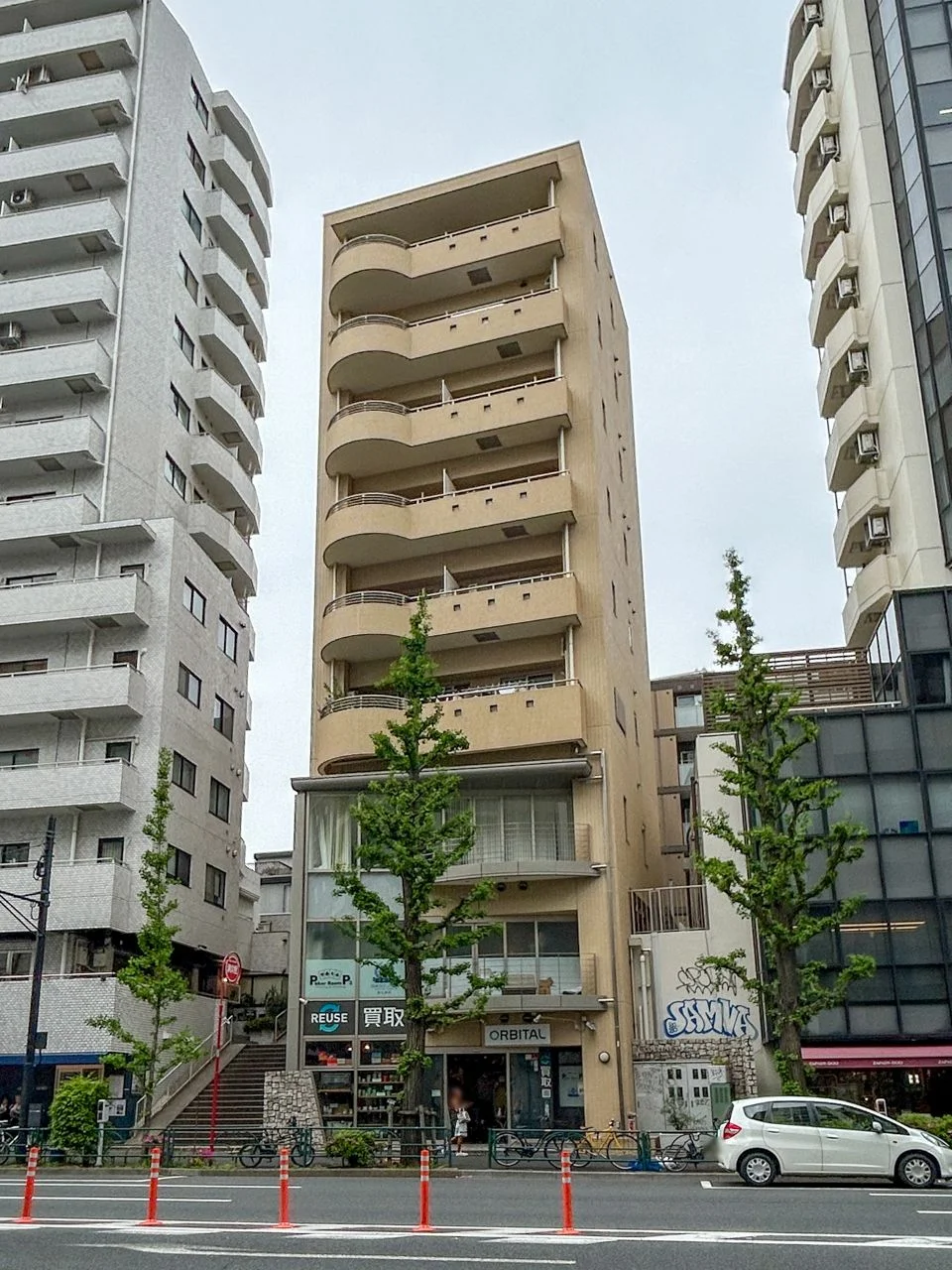 コリーヌ代官山ビル 3 オフィスビル外観 1