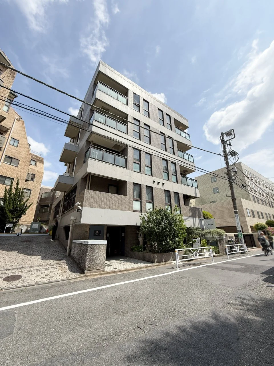 ヒルクレスト代官山ビル 1 オフィスビル外観 1