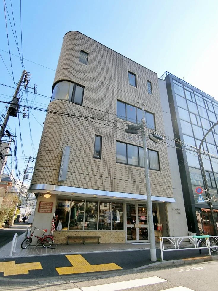 U Base 神宮前（ユーベース神宮前） - 画像1