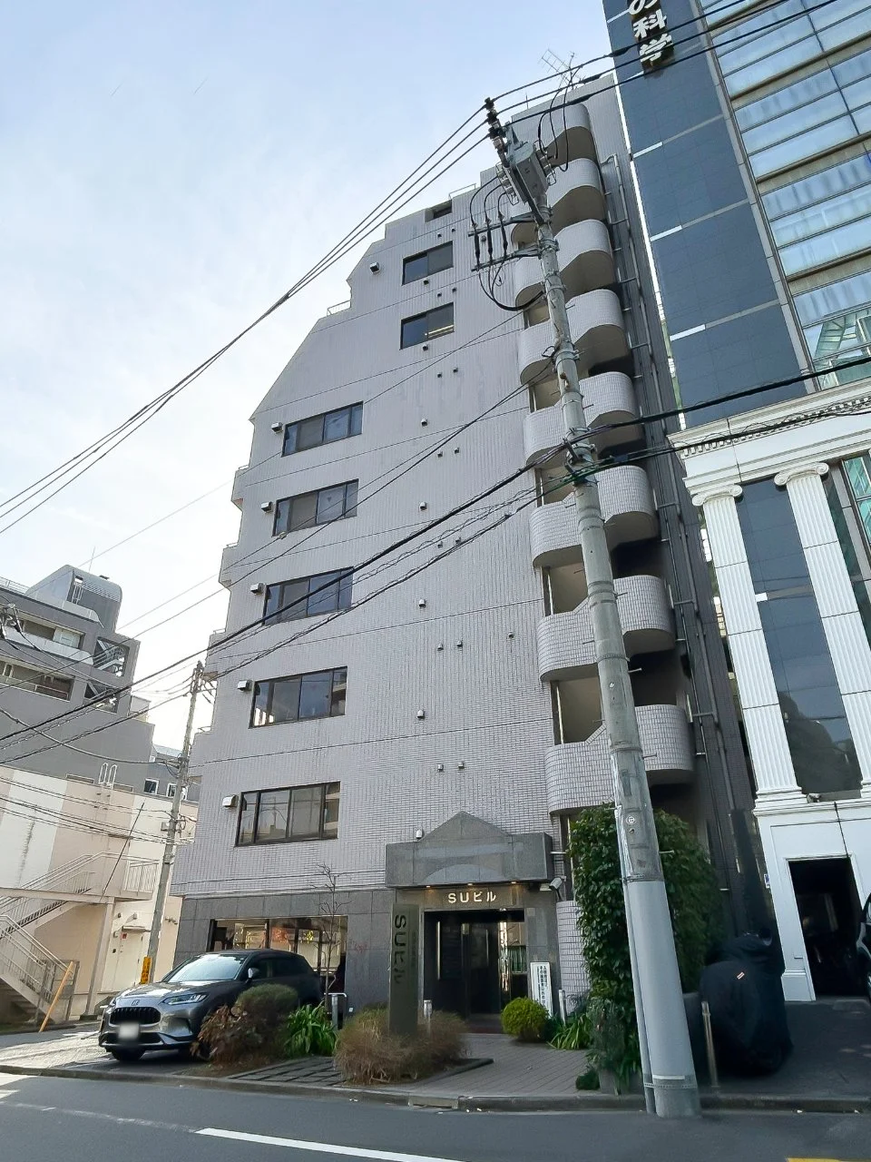 SUビル