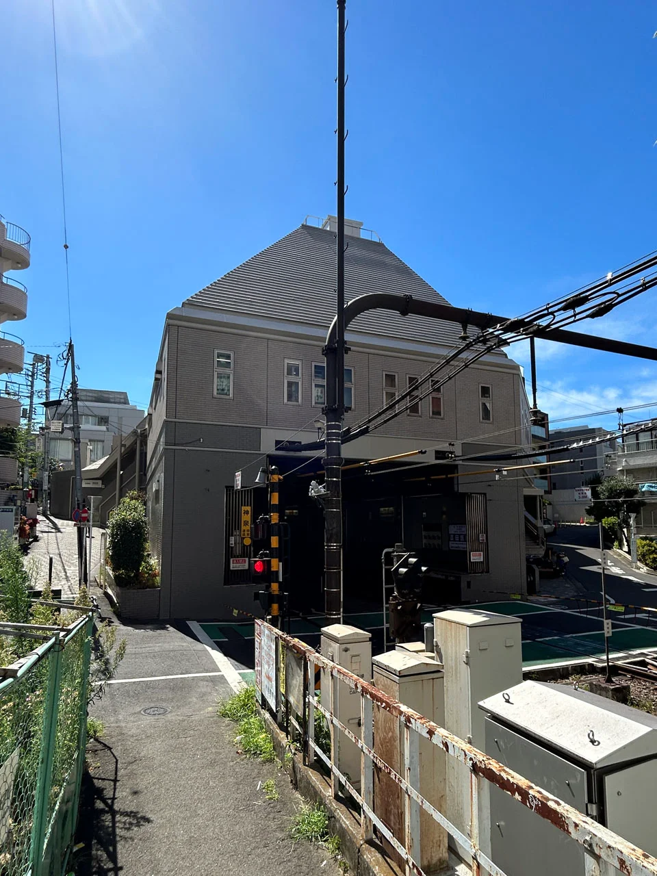 神泉駅ビル 1 外観 2