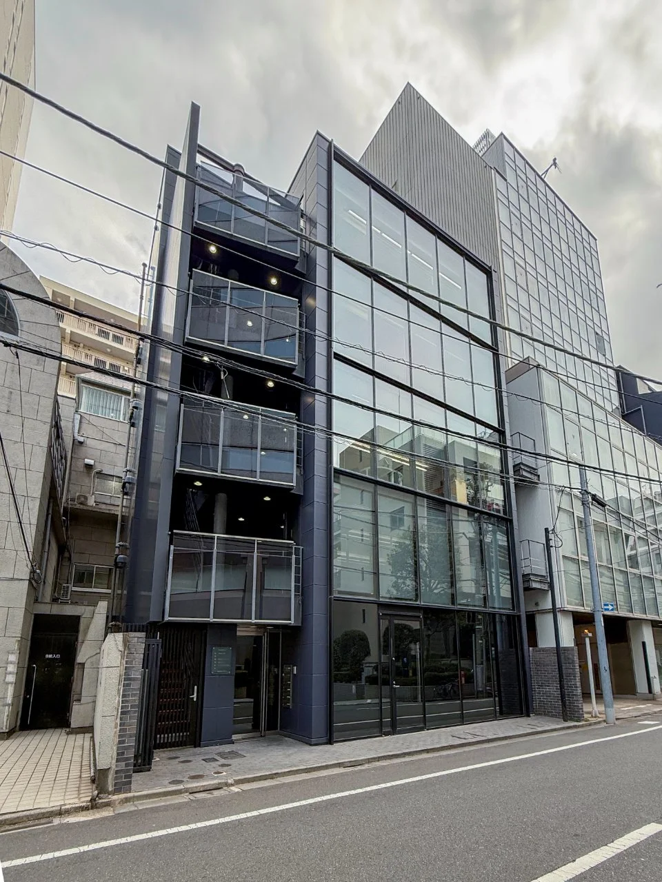 青山江崎ビル - 画像1