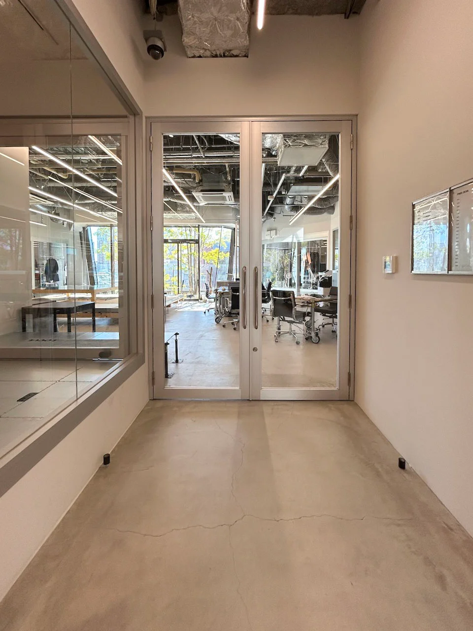 LOCUL(東急プラザ表参道原宿内) 5 ビルエントランス 6