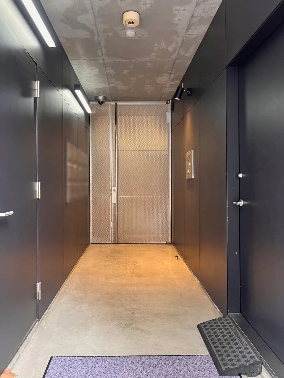 Y2-yamagataya-Bldg 8 エントランス 4
