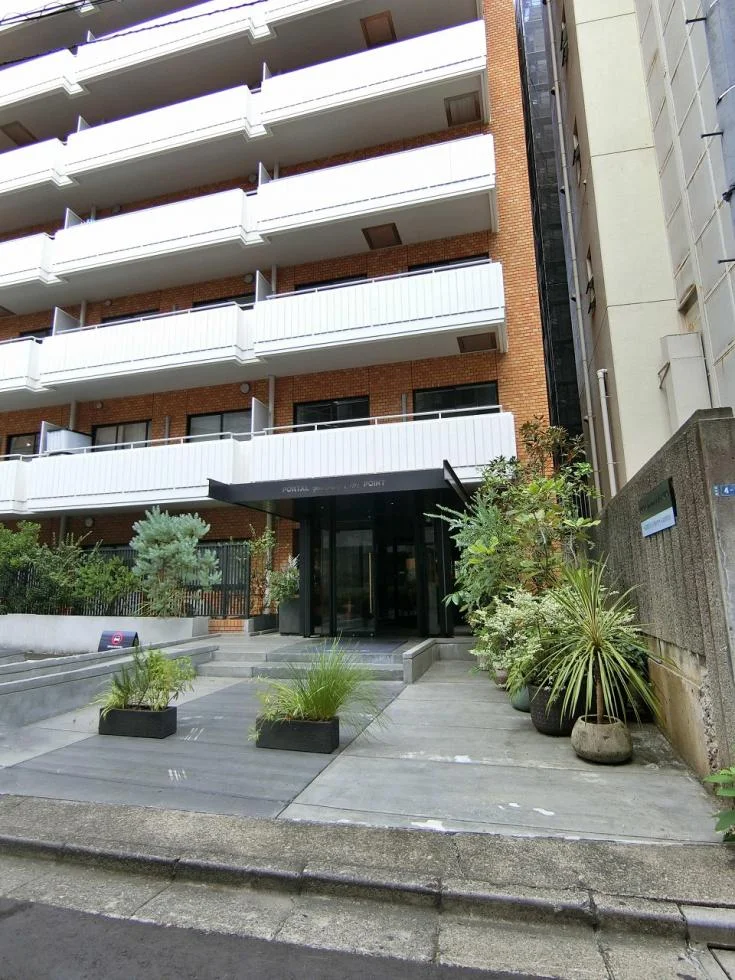 PORTAL Apartment & Art POINT(PAAP) 9 ビルエントランス 3