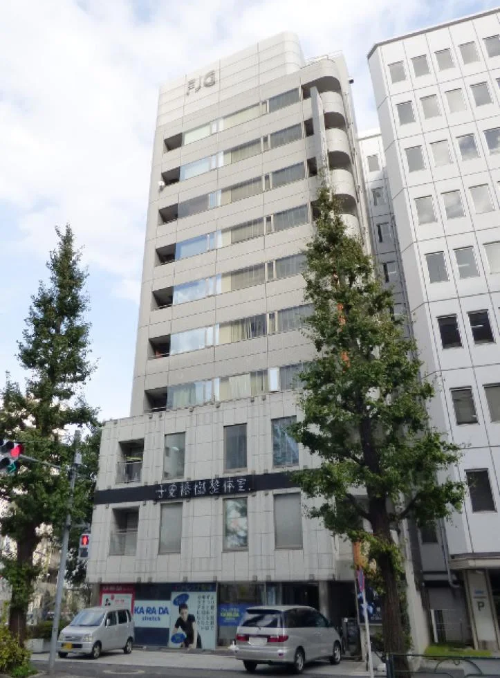 新宿明治通りビル B1 外観 1