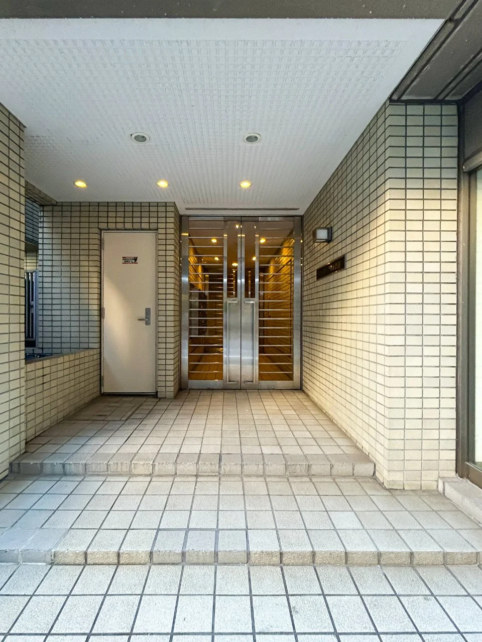 パーク・ノヴァ渋谷 3 エントランス 3