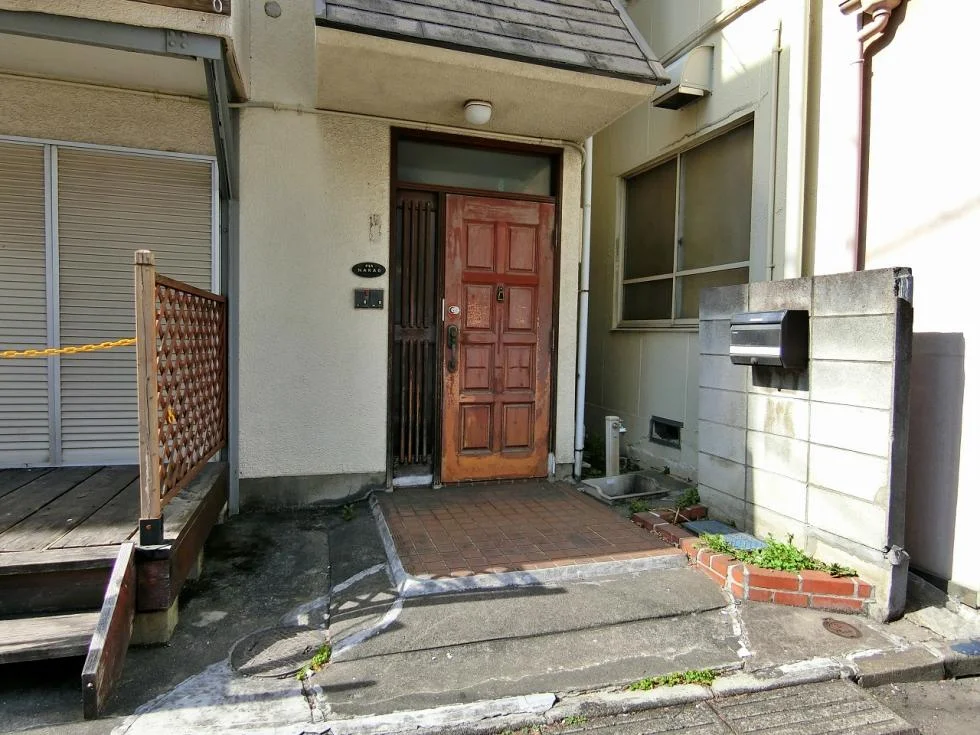 元代々木戸建 一棟貸し エントランス 3