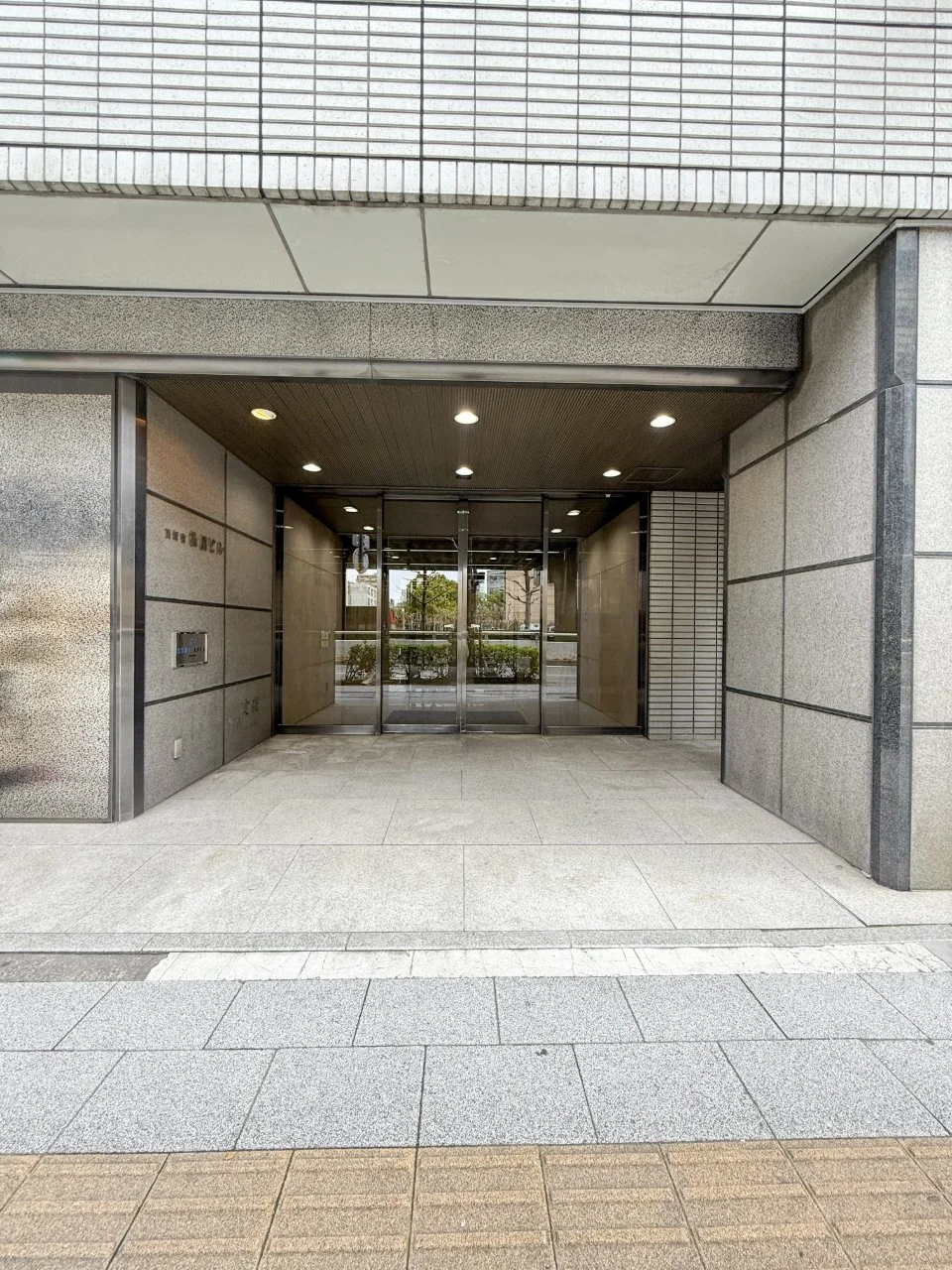 西新宿松屋ビル 1階・2階セット ビルエントランス 5