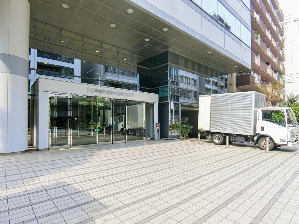 東急不動産恵比寿ビル 8 ビルエントランス 6