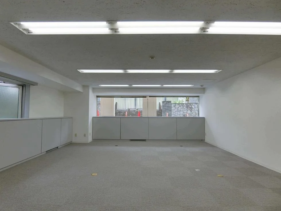 Arromic Bldg. 1 執務室 11